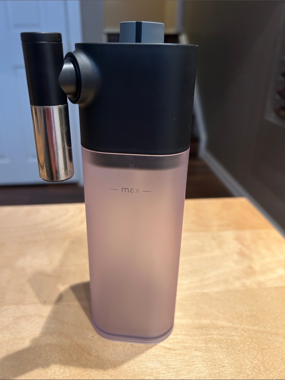 Nespresso Milk Frother/Container for Vertuo Latissima machine
